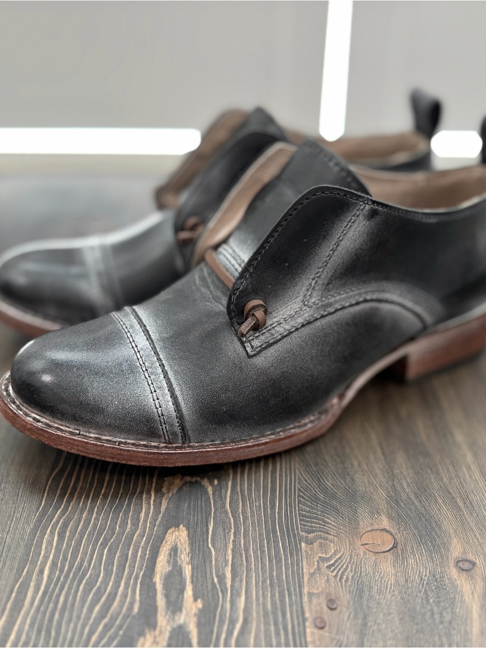 Freebird Mabel Black Leather
Oxfords Womens size 8 - Picture 3 of 6